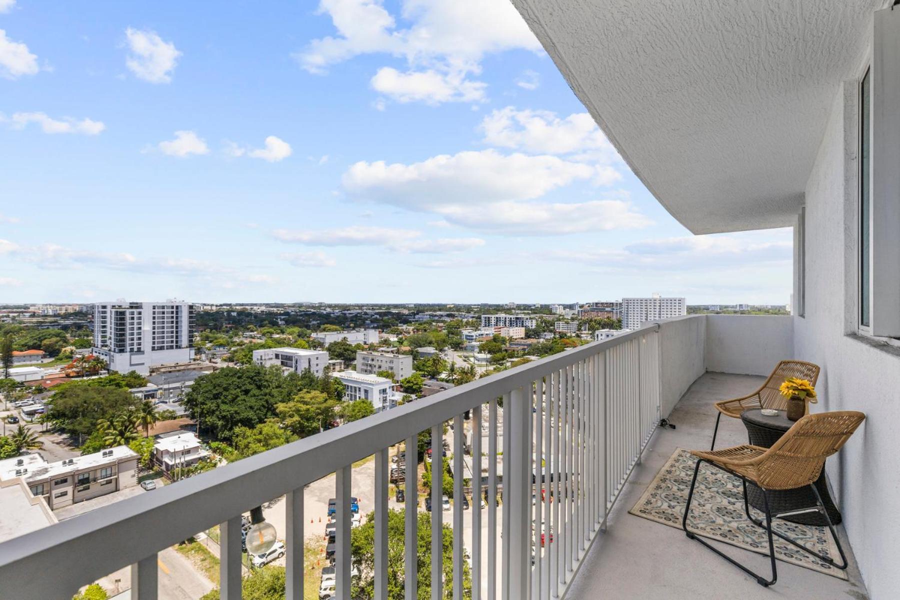 2bedroom 2 Bath 10 Mins Walking To Jackson Memorial Hospital * Miami