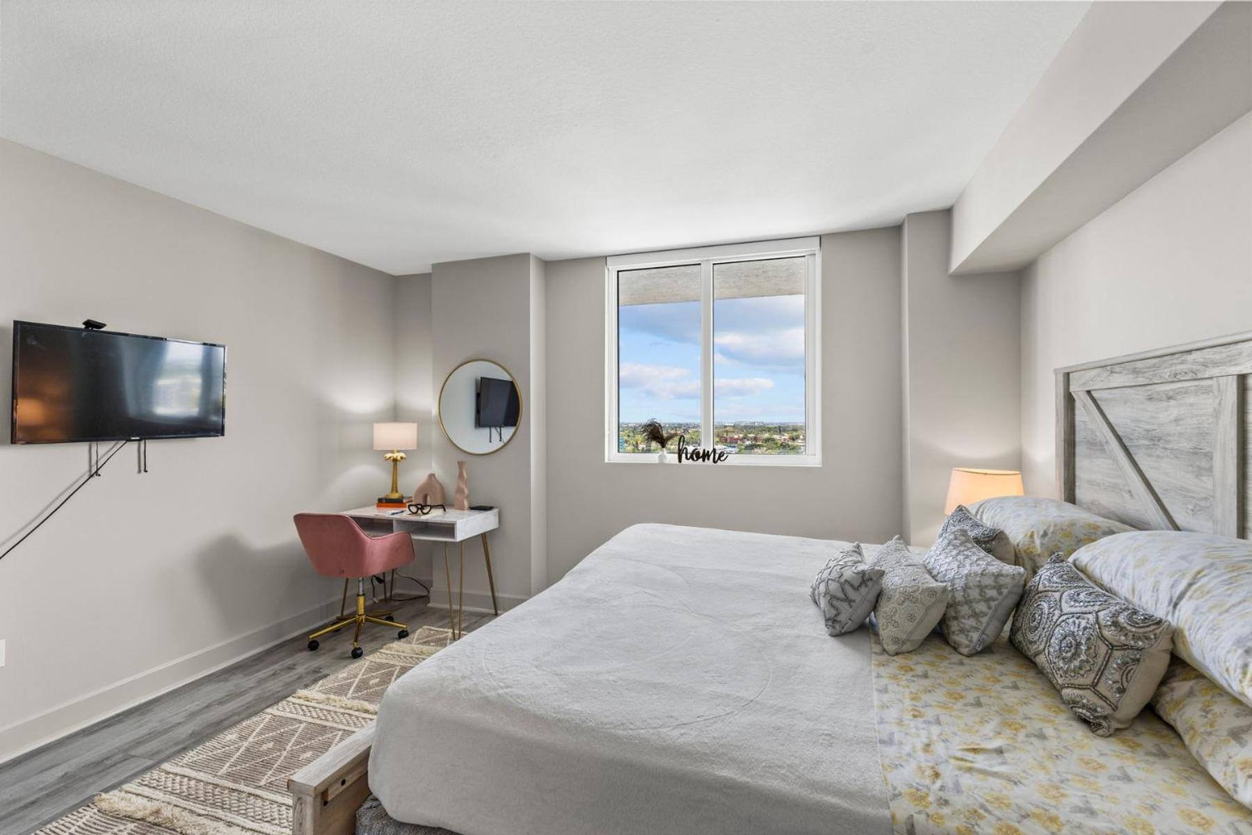 2bedroom 2 Bath 10 Mins Walking To Jackson Memorial Hospital *